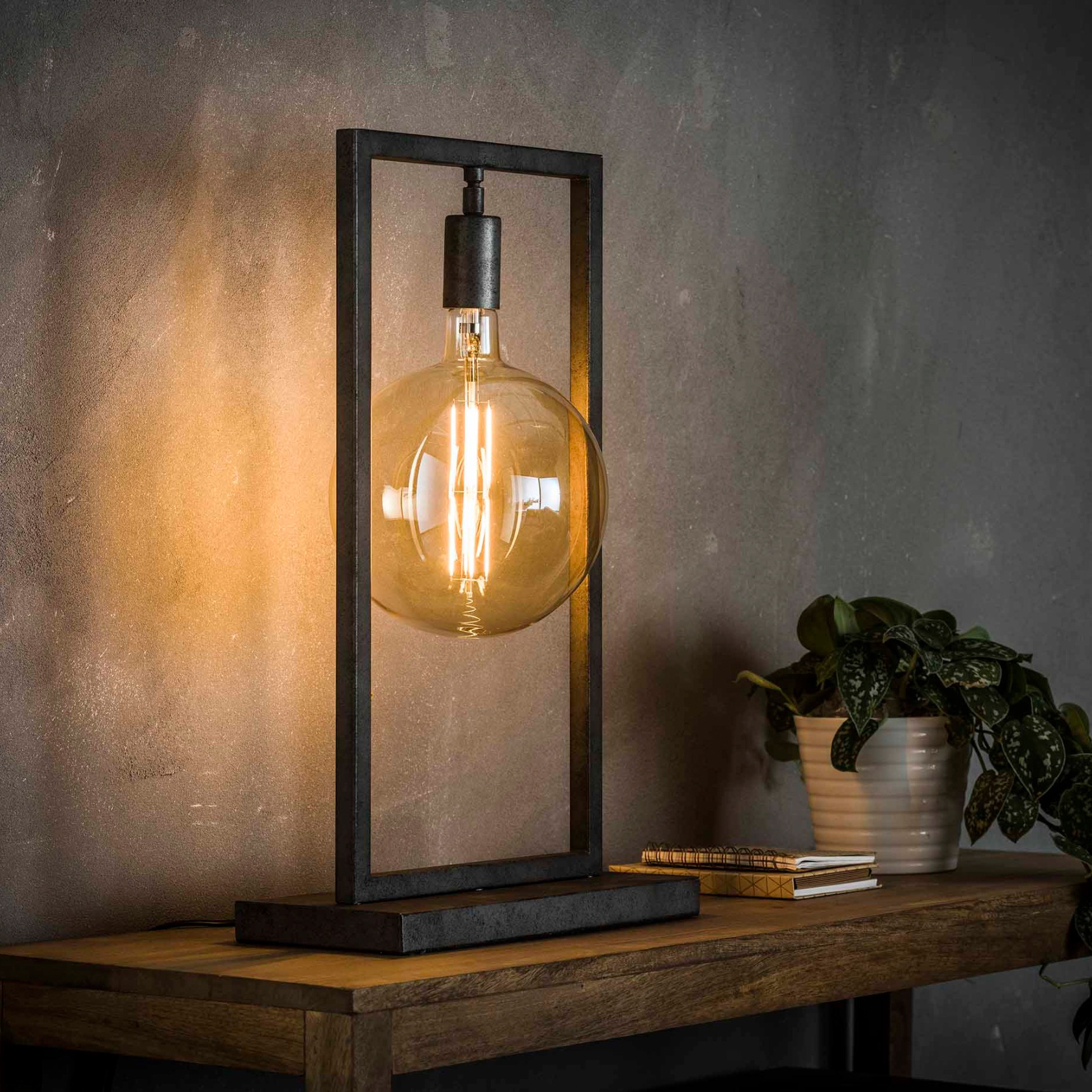 Frederic%20Schots%20Lampes%20Suspendue%202023%20A27