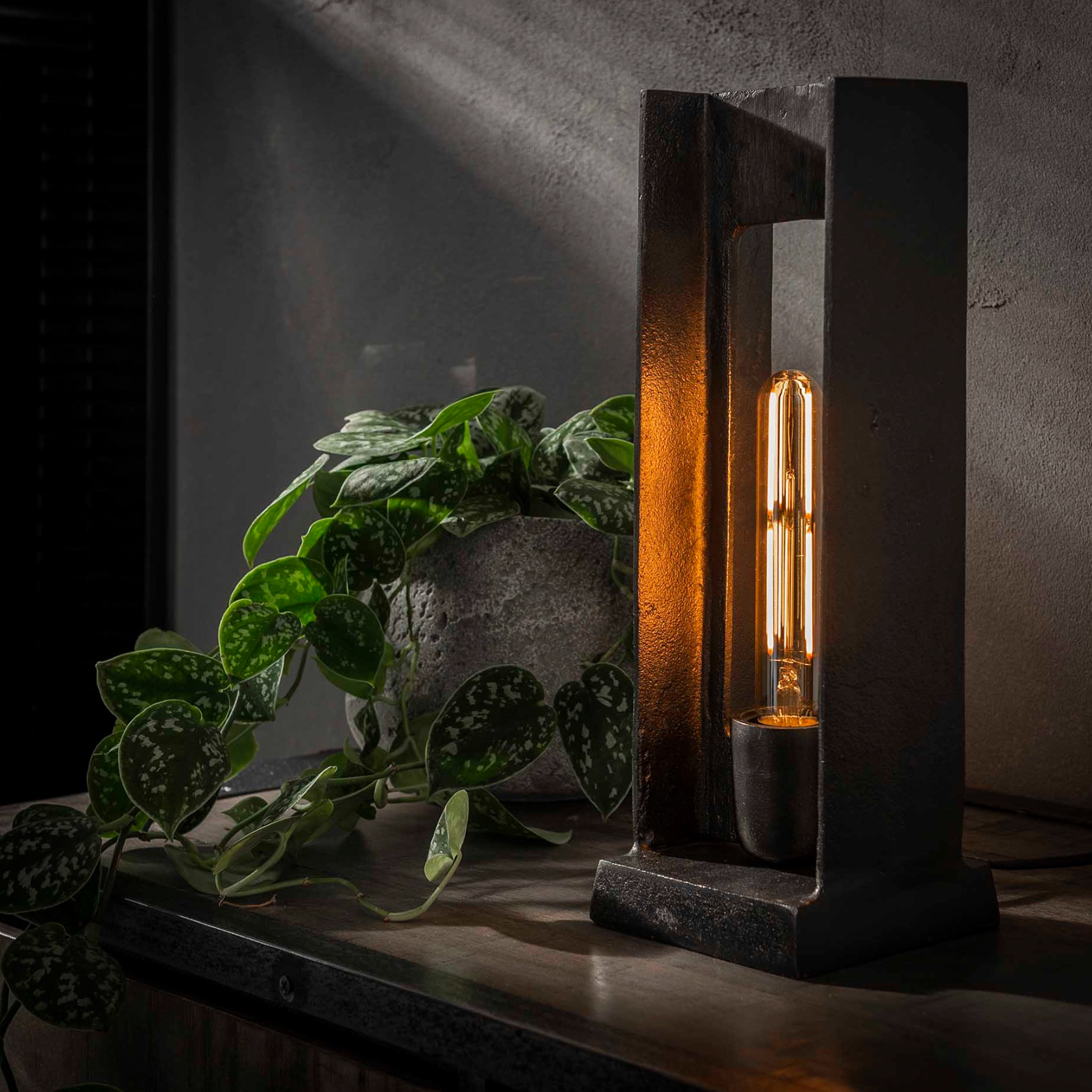 Frederic%20Schots%20Lampes%20Suspendue%202023%20A27