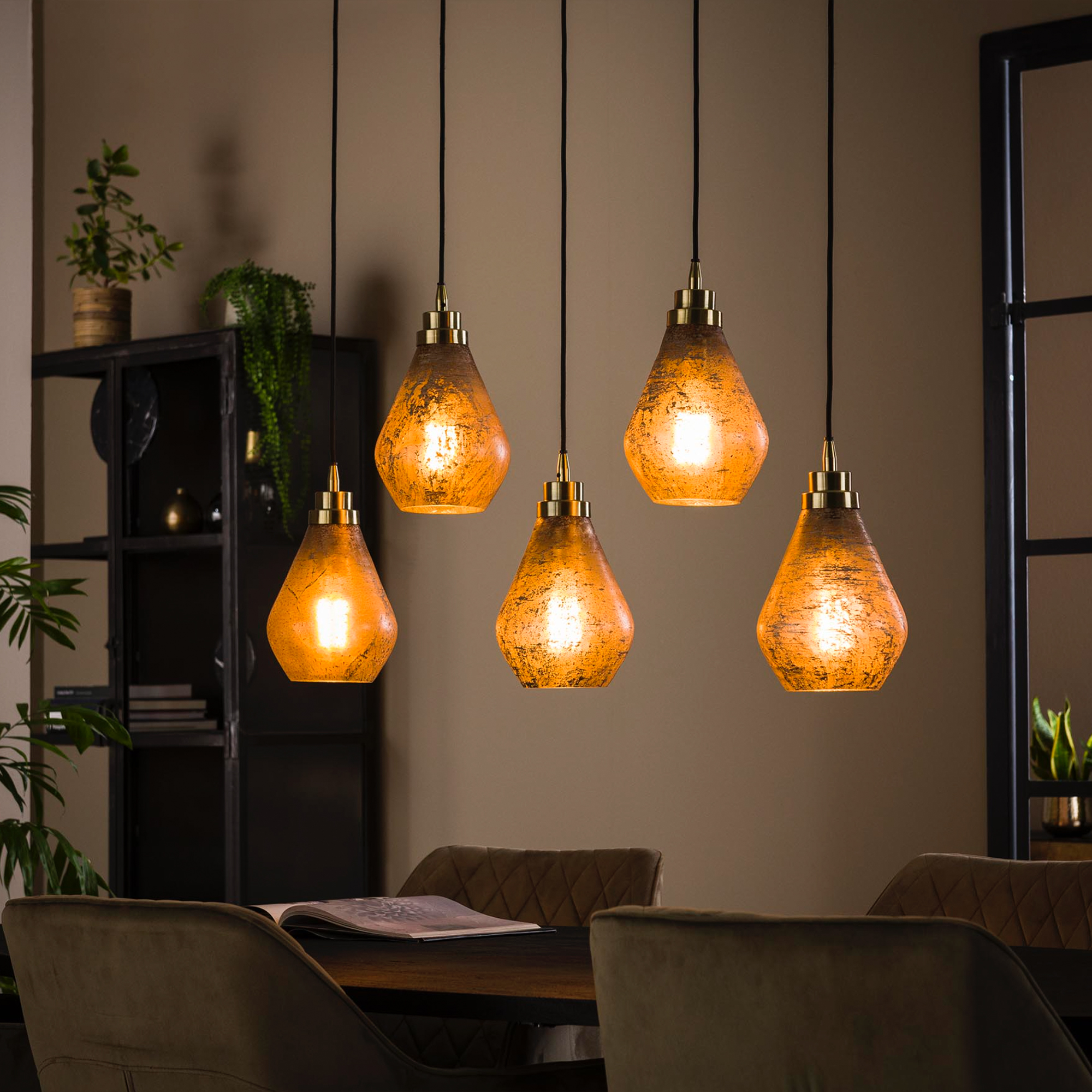 Frederic%20Schots%20Lampes%20Suspendue%202023%20A27