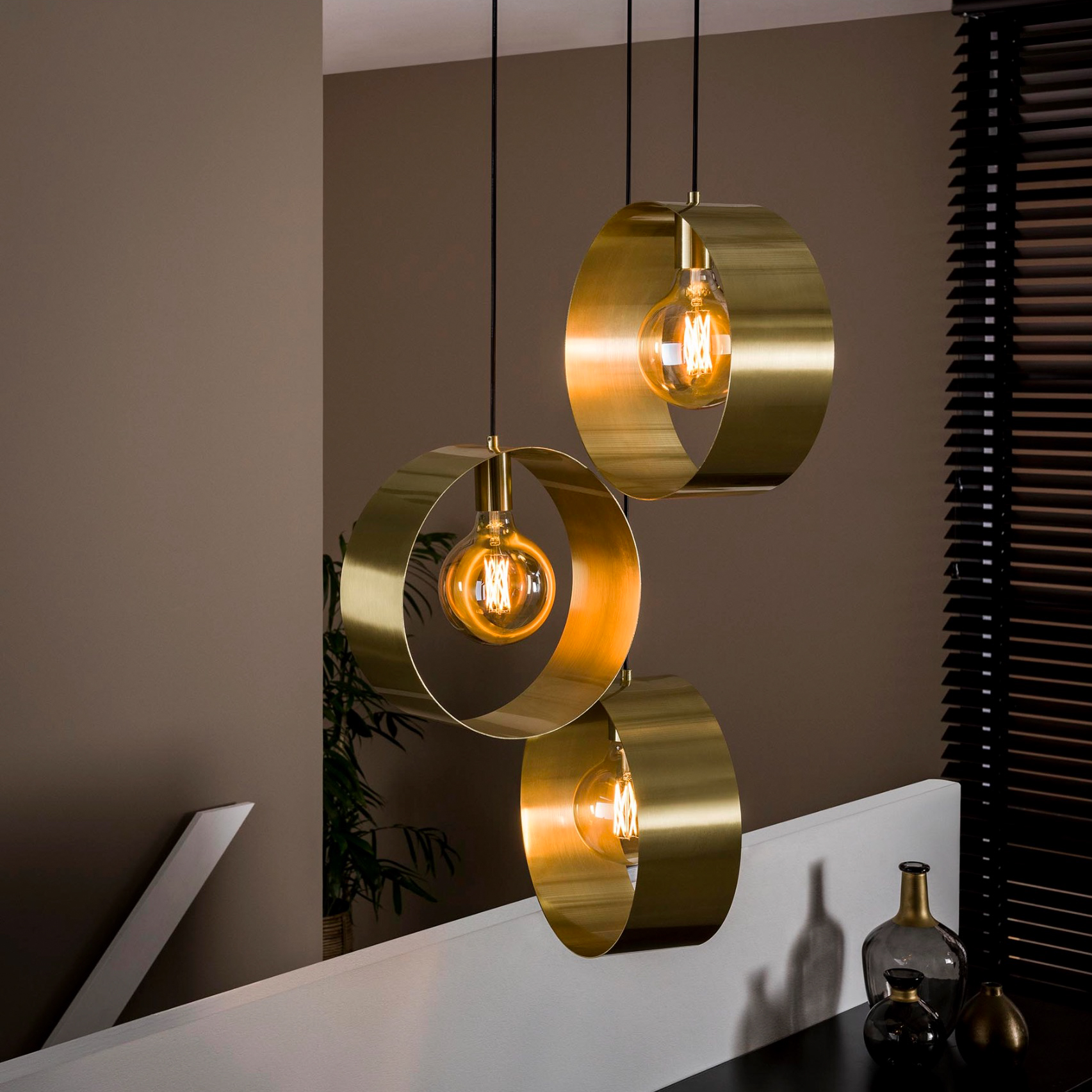 Frederic%20Schots%20Lampes%20Suspendue%202023%20A27