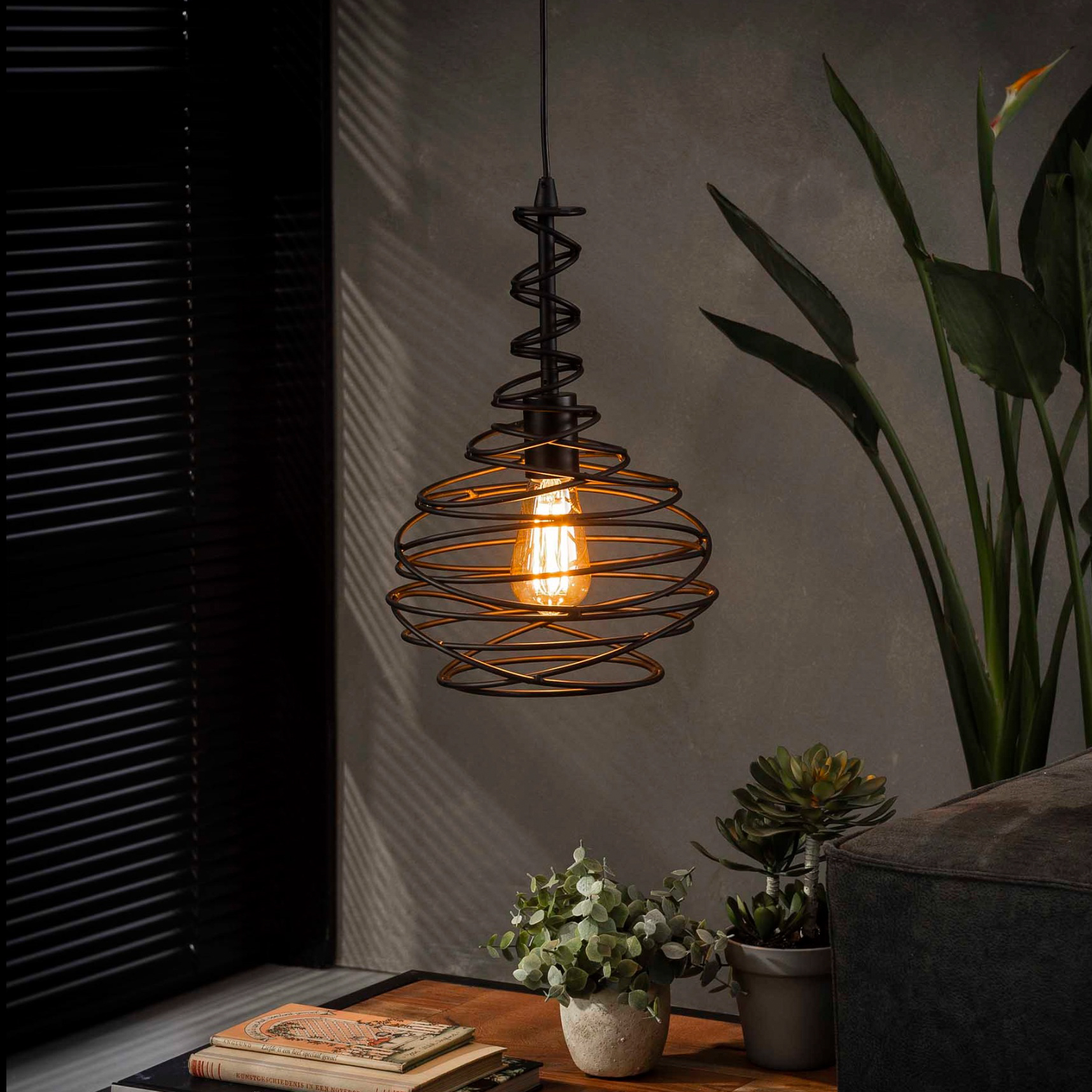 Frederic%20Schots%20Lampes%20Suspendue%202023%20A27