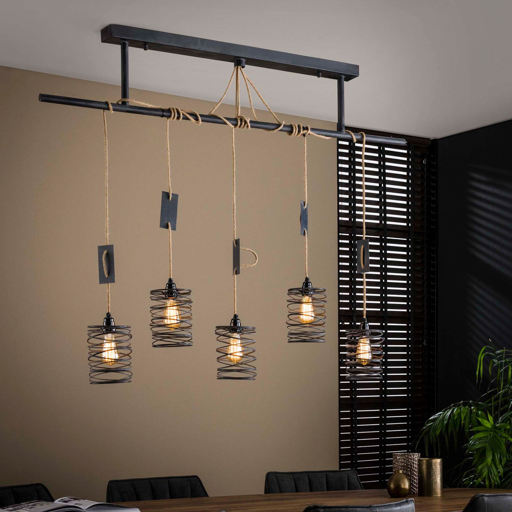 Frederic%20Schots%20Lampes%20Suspendue%202023%20A27